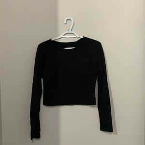 Aéropostale long sleeve crop top, black size L